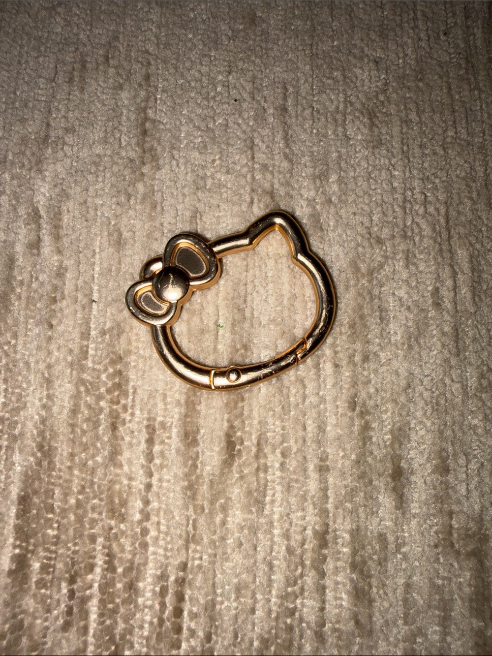 NEW Hello Kitty Cat-Shaped Gold Tone Key Ring